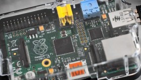 Linux系统的特点以及年轻人如何获取第一个Linux系统