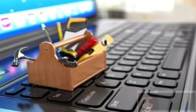 async await：比requests 更强大